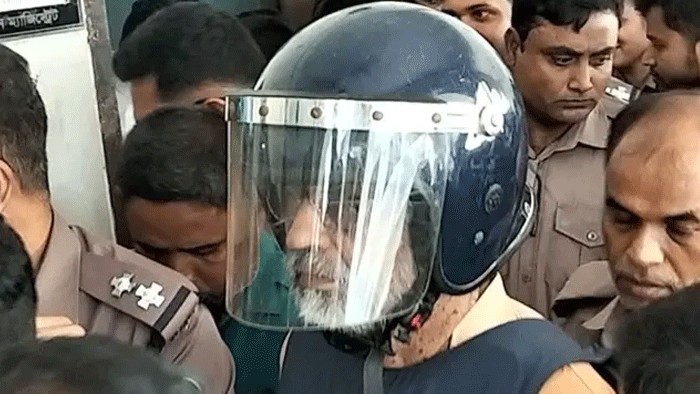 বিমানবন্দরে বিশৃঙ্খলার মামলা: মেজর (অব.) আখতারুজ্জামানের জামিন শুনানি আজ